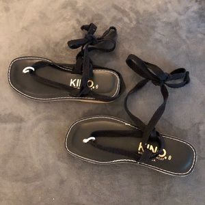 Kino Key West ankle tie sandals, unworn